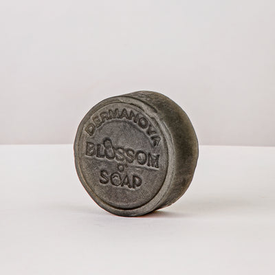 DermaNova Bloosm Soap Charcoal & tea tree oil